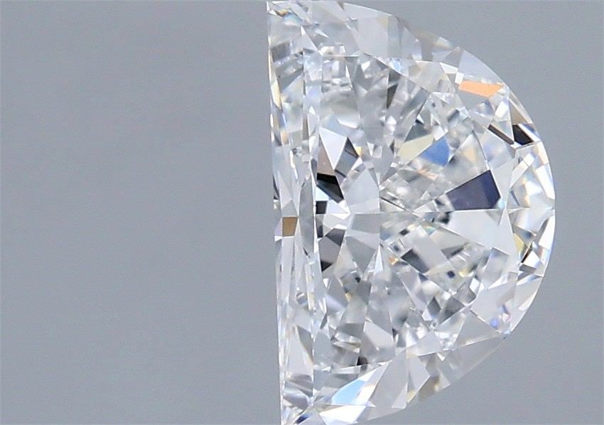 Loose Diamond - HALF MOON 1.5ct D VVS2: Loose Diamond - HALF MOON 1.5ct D VVS2 Source: This is a real non-mined Diamond that has been grown in a lab Shape: HALF MOON Carats: 1.5 Color: D Clarity: VVS2 Certification: IGI Video: