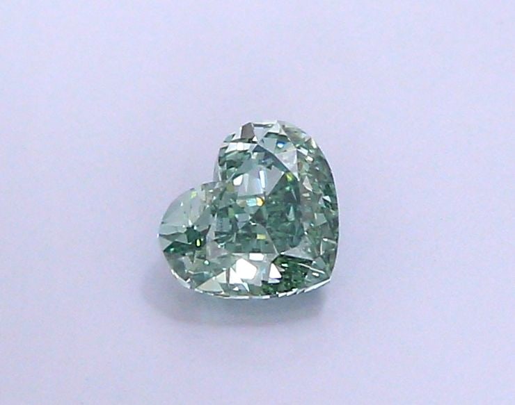 Loose Diamond - HEART 1.17ct Fancy Intense Green VVS2: Loose Diamond - HEART 1.17ct Fancy Intense Green VVS2 Source: This is a real non-mined Diamond that has been grown in a lab Shape: HEART Carats: 1.17 Color: Fancy Intense Green Certification: IGI Vide