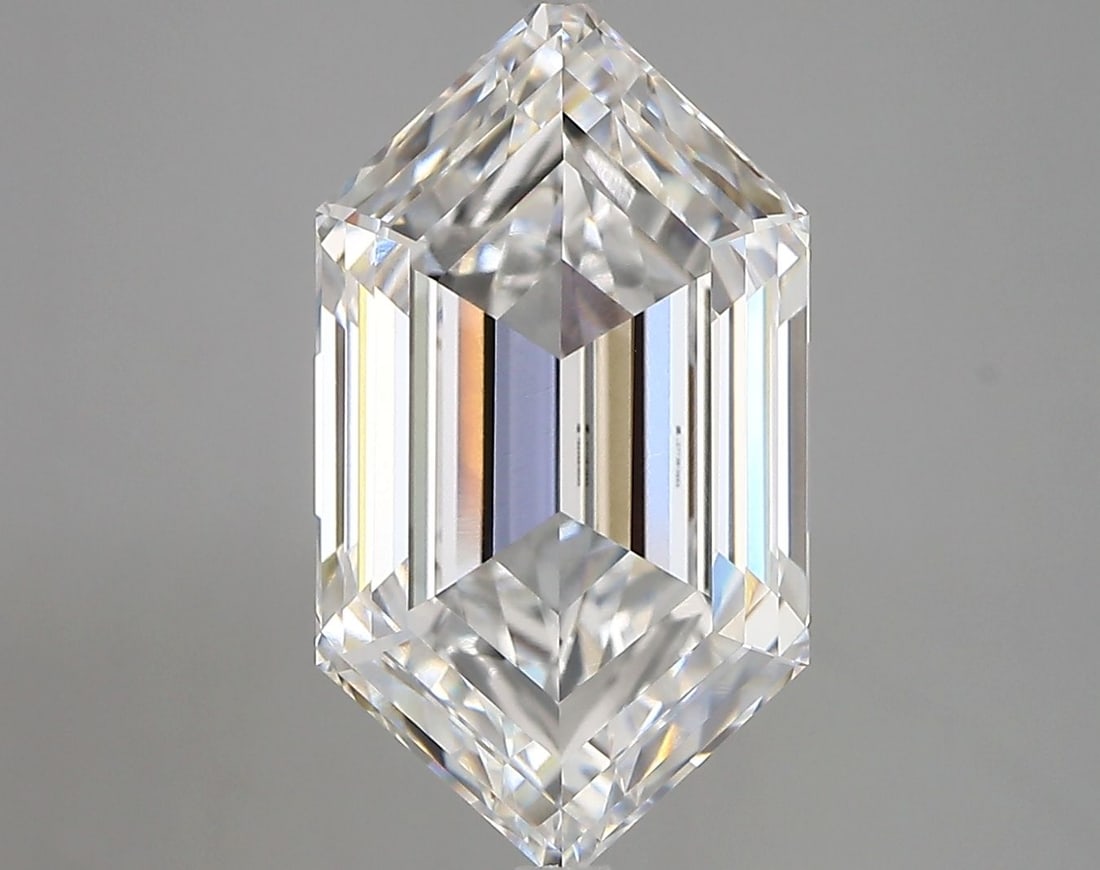Loose Diamond - HEXAGONAL 5.62ct E VVS1: Loose Diamond - HEXAGONAL 5.62ct E VVS1 Source: This is a real non-mined Diamond that has been grown in a lab Shape: HEXAGONAL Carats: 5.62 Color: E Clarity: VVS1 Certification: IGI Video: