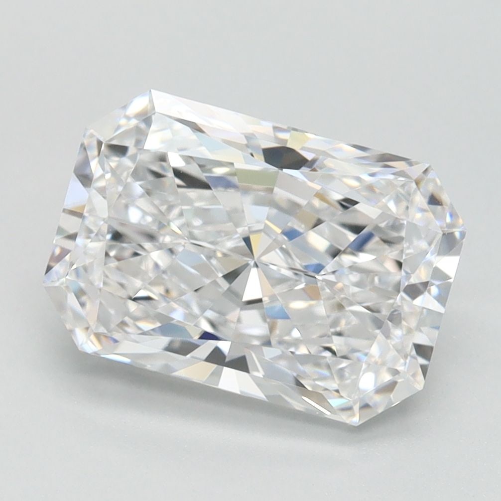 Loose Diamond - RADIANT 2.19ct D IF: Loose Diamond - RADIANT 2.19ct D IF Source: This is a real non-mined Diamond that has been grown in a lab Shape: RADIANT Carats: 2.19 Color: D Clarity: IF Certification: IGI Video: