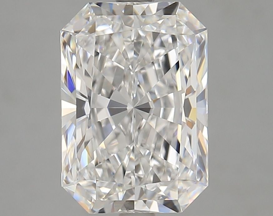 Loose Diamond - RADIANT 3.66ct D VVS1: Loose Diamond - RADIANT 3.66ct D VVS1 Source: This is a real non-mined Diamond that has been grown in a lab Shape: RADIANT Carats: 3.66 Color: D Clarity: VVS1 Certification: GIA Video: Video Link The