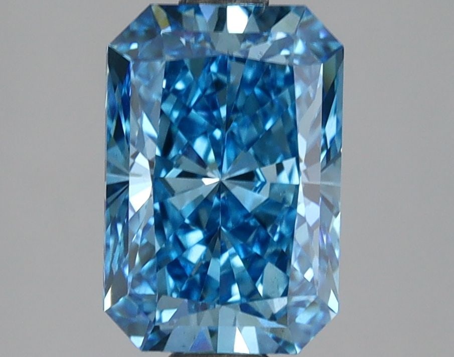 Loose Diamond - RADIANT 2.51ct Fancy Vivid Blue VS2: Loose Diamond - RADIANT 2.51ct Fancy Vivid Blue VS2 Source: This is a real non-mined Diamond that has been grown in a lab Shape: RADIANT Carats: 2.51 Color: Fancy Vivid Blue Certification: IGI Video: