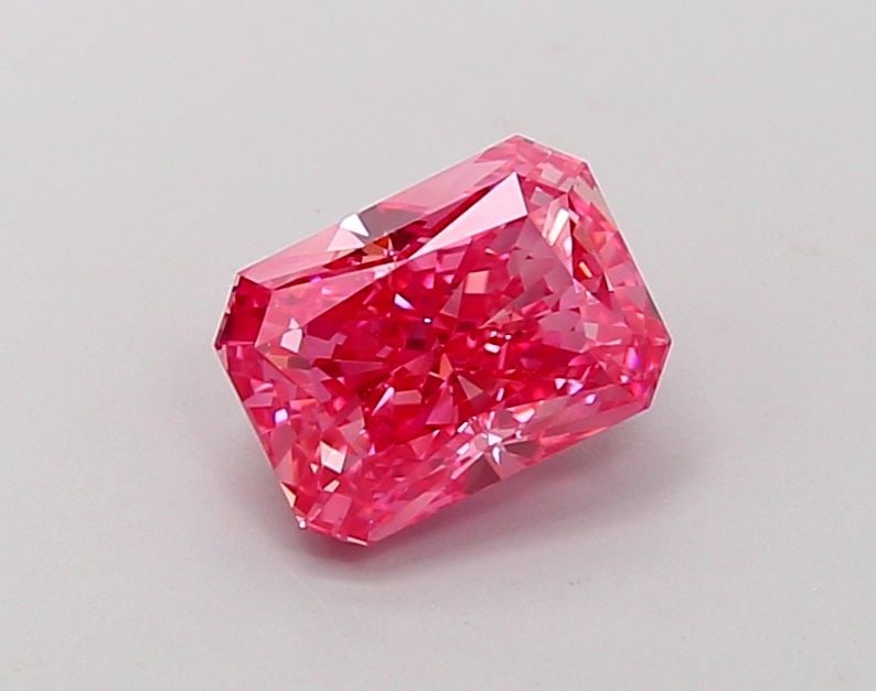 Loose Diamond - RADIANT 1.33ct Fancy Vivid Pink VVS2: Loose Diamond - RADIANT 1.33ct Fancy Vivid Pink VVS2 Source: This is a real non-mined Diamond that has been grown in a lab Shape: RADIANT Carats: 1.33 Color: Fancy Vivid Pink Certification: IGI Video: