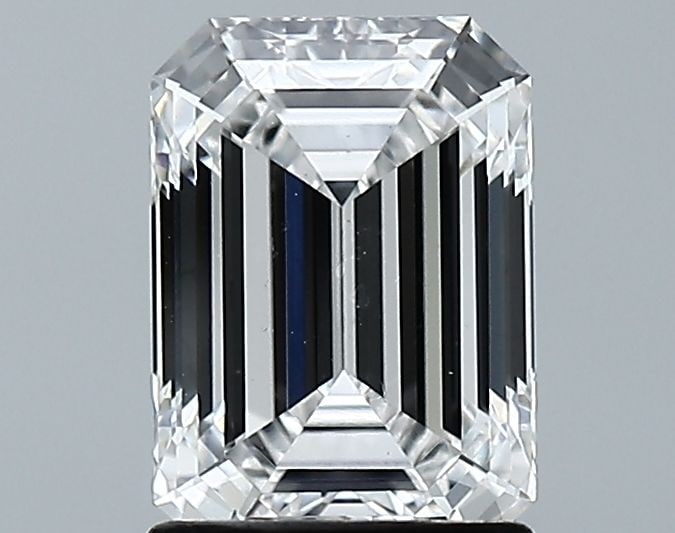 Loose Diamond - EMERALD 1.65ct E VS1: Loose Diamond - EMERALD 1.65ct E VS1 Source: This is a real non-mined Diamond that has been grown in a lab Shape: EMERALD Carats: 1.65 Color: E Clarity: VS1 Certification: GIA Video: