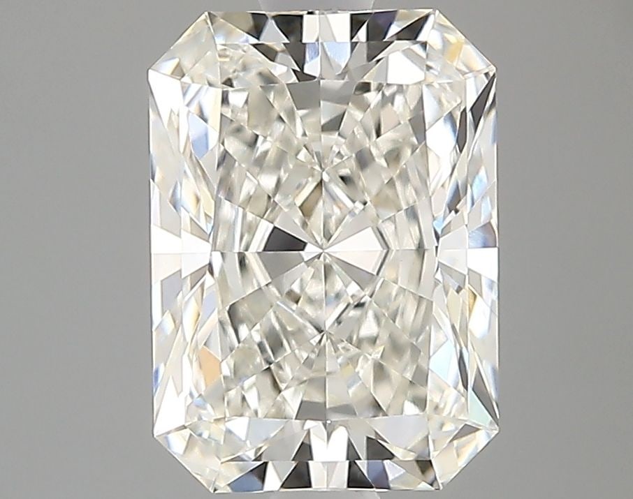 Loose Diamond - RADIANT 2.06ct G VVS1: Loose Diamond - RADIANT 2.06ct G VVS1 Source: This is a real non-mined Diamond that has been grown in a lab Shape: RADIANT Carats: 2.06 Color: G Clarity: VVS1 Certification: IGI Video: