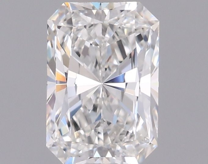 Loose Diamond - RADIANT 0.95ct E VVS1: Loose Diamond - RADIANT 0.95ct E VVS1 Source: This is a real non-mined Diamond that has been grown in a lab Shape: RADIANT Carats: 0.95 Color: E Clarity: VVS1 Certification: IGI Video: