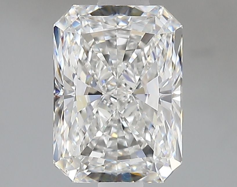 Loose Diamond - RADIANT 2.09ct E VVS2: Loose Diamond - RADIANT 2.09ct E VVS2 Source: This is a real non-mined Diamond that has been grown in a lab Shape: RADIANT Carats: 2.09 Color: E Clarity: VVS2 Certification: IGI Video: