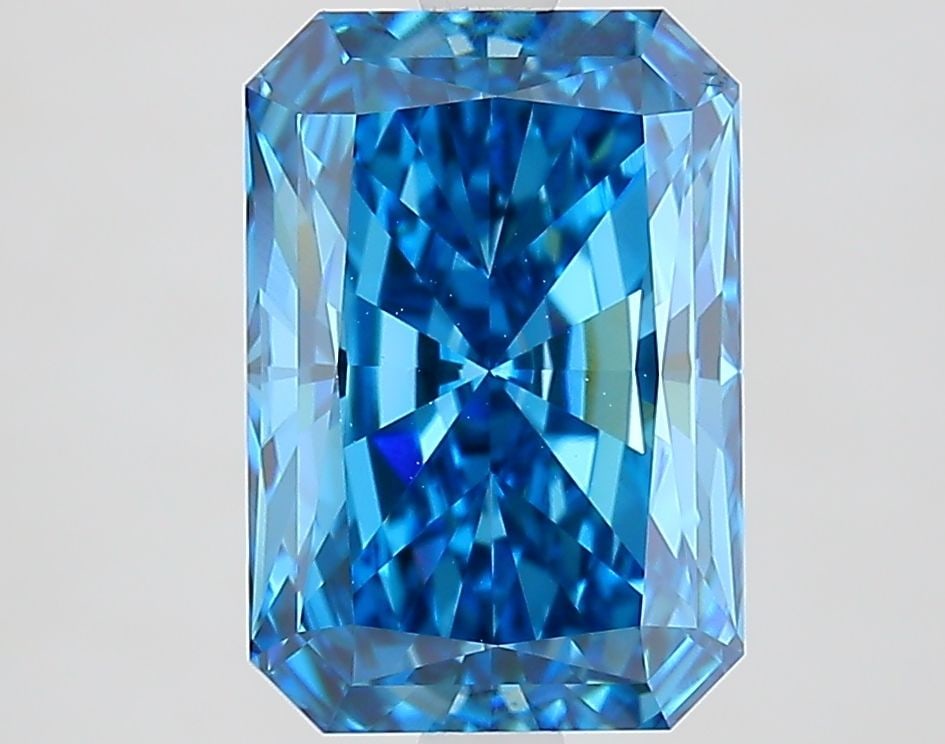 Loose Diamond - RADIANT 3.67ct Fancy Vivid Blue VVS2: Loose Diamond - RADIANT 3.67ct Fancy Vivid Blue VVS2 Source: This is a real non-mined Diamond that has been grown in a lab Shape: RADIANT Carats: 3.67 Color: Fancy Vivid Blue Certification: IGI Video: