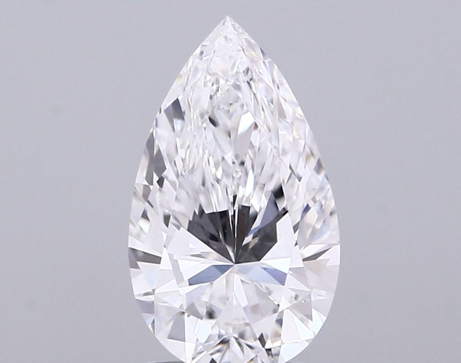 Loose Diamond - PEAR 1.99ct E VVS2: Loose Diamond - PEAR 1.99ct E VVS2 Source: This is a real non-mined Diamond that has been grown in a lab Shape: PEAR Carats: 1.99 Color: E Clarity: VVS2 Certification: IGI Video: