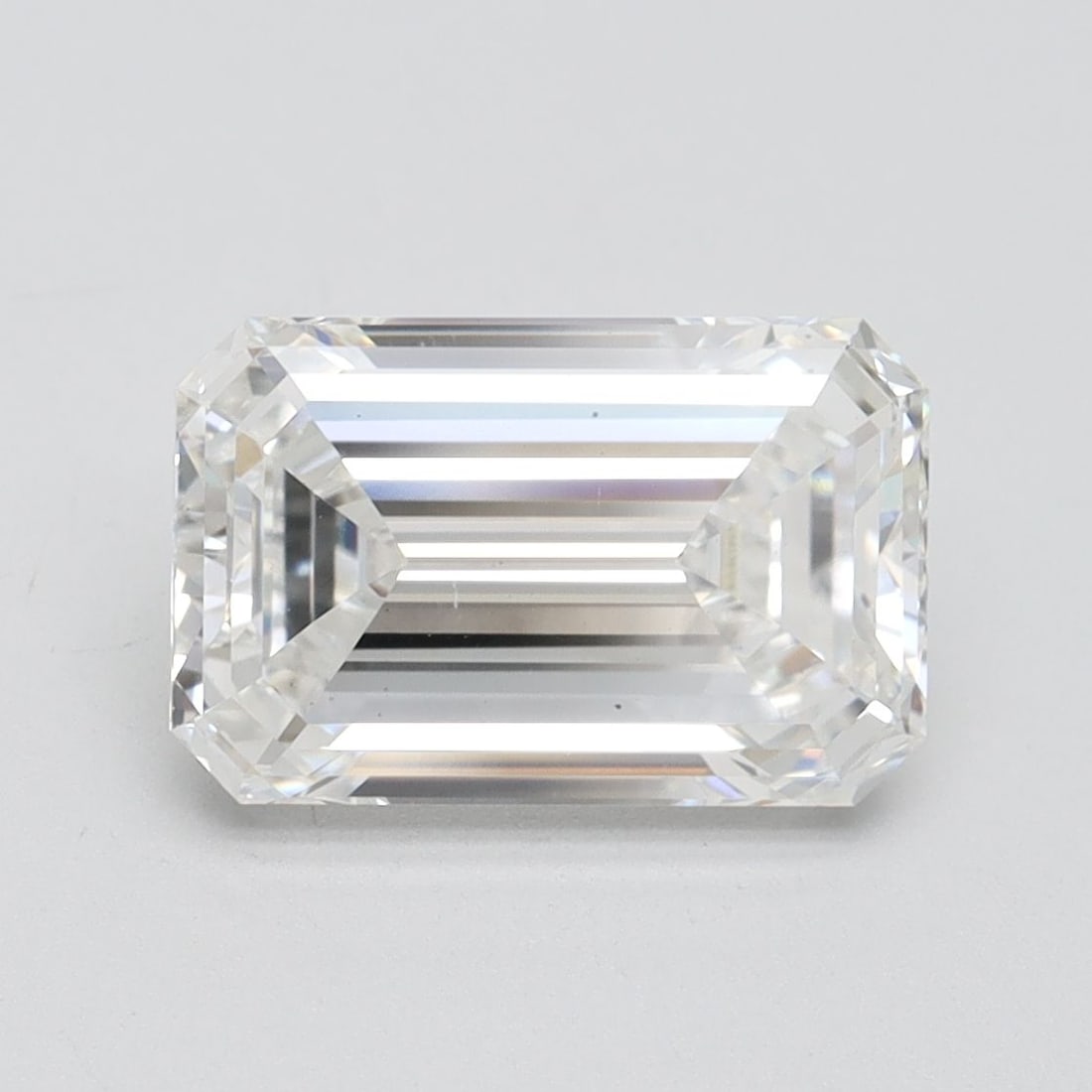 Loose Diamond - EMERALD 3.05ct G VS2: Loose Diamond - EMERALD 3.05ct G VS2 Source: This is a real non-mined Diamond that has been grown in a lab Shape: EMERALD Carats: 3.05 Color: G Clarity: VS2 Certification: IGI Video: