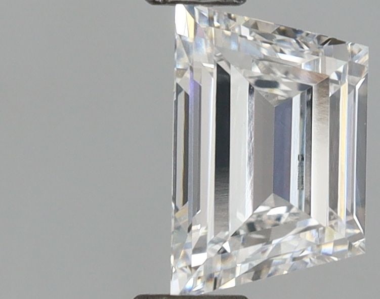 Loose Diamond - TRAPEZOID 0.86ct D VVS2: Loose Diamond - TRAPEZOID 0.86ct D VVS2 Source: This is a real non-mined Diamond that has been grown in a lab Shape: TRAPEZOID Carats: 0.86 Color: D Clarity: VVS2 Certification: IGI Video: