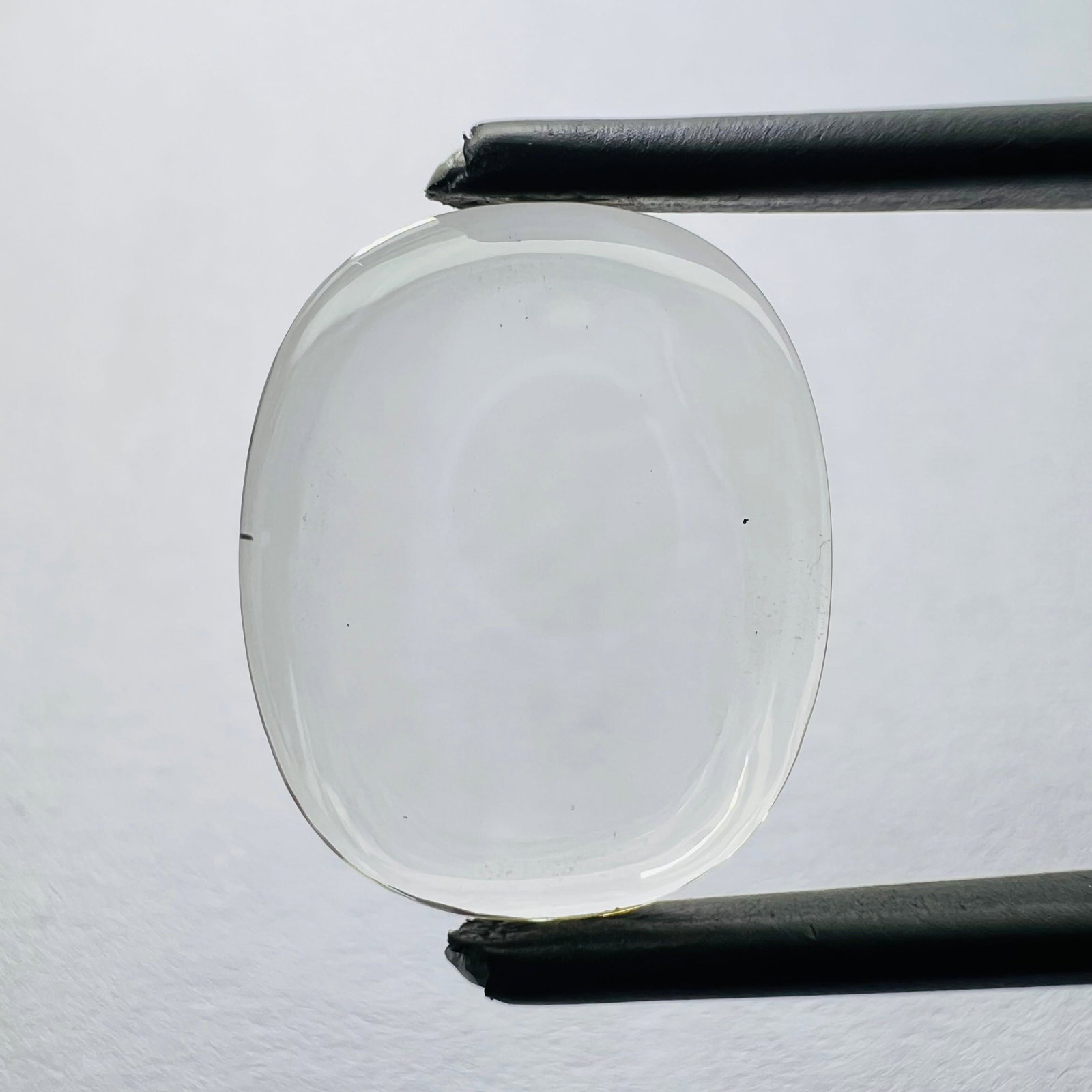 Loose Diamond - OVAL 4.25ct Brown VS2: Loose Diamond - OVAL 4.25ct Brown VS2 Source: This is a real non-mined Diamond that has been grown in a lab Shape: OVAL Carats: 4.25 Color: Brown Certification: NONE The Diamond Depot Guarantee: All i