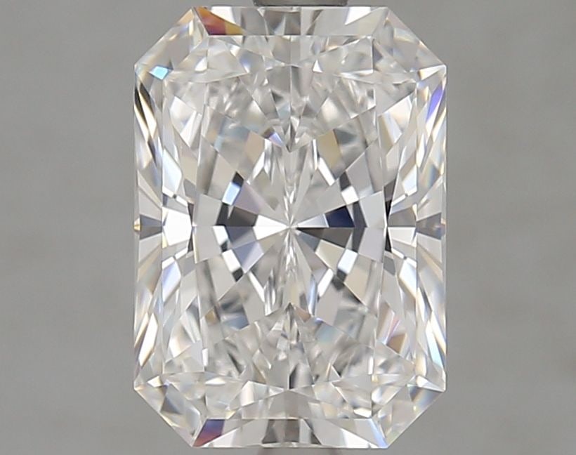Loose Diamond - RADIANT 3.04ct D VVS2: Loose Diamond - RADIANT 3.04ct D VVS2 Source: This is a real non-mined Diamond that has been grown in a lab Shape: RADIANT Carats: 3.04 Color: D Clarity: VVS2 Certification: GIA Video: