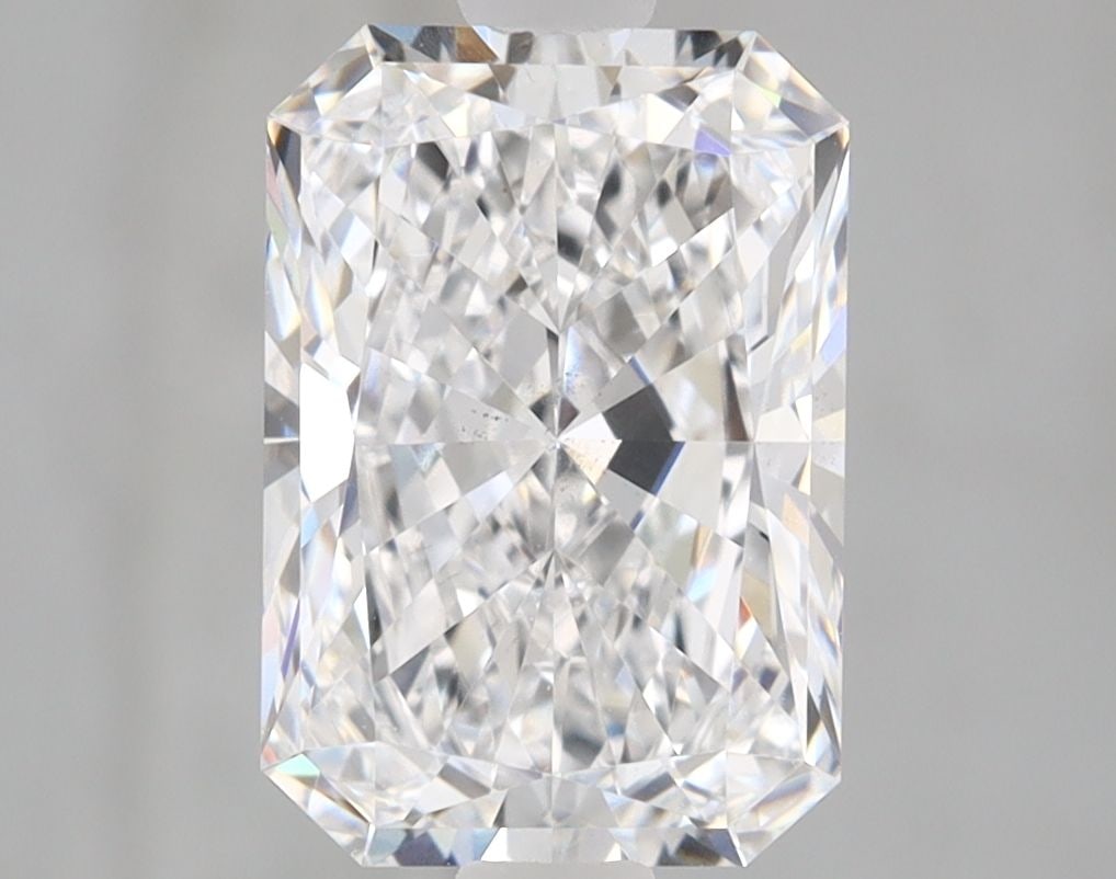 Loose Diamond - RADIANT 1.76ct D VS2: Loose Diamond - RADIANT 1.76ct D VS2 Source: This is a real non-mined Diamond that has been grown in a lab Shape: RADIANT Carats: 1.76 Color: D Clarity: VS2 Certification: IGI Video: Video Link The