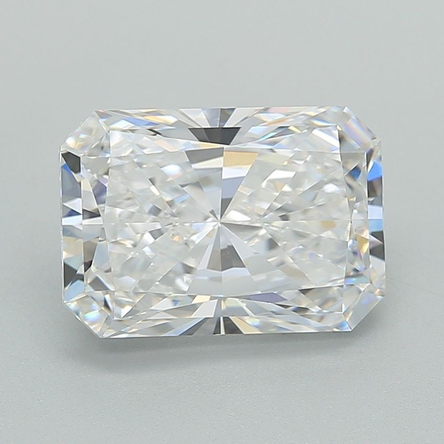 Loose Diamond - RADIANT 3.03ct D VVS2: Loose Diamond - RADIANT 3.03ct D VVS2 Source: This is a real non-mined Diamond that has been grown in a lab Shape: RADIANT Carats: 3.03 Color: D Clarity: VVS2 Certification: IGI Video: