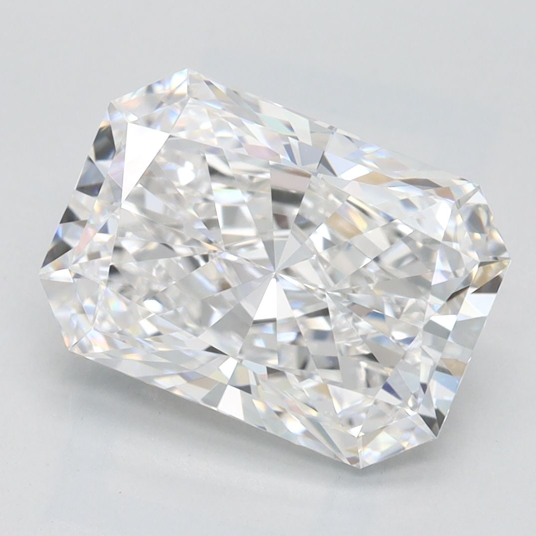Loose Diamond - RADIANT 3.04ct D VVS1: Loose Diamond - RADIANT 3.04ct D VVS1 Source: This is a real non-mined Diamond that has been grown in a lab Shape: RADIANT Carats: 3.04 Color: D Clarity: VVS1 Certification: GIA Video: