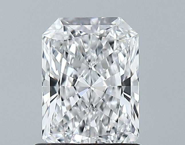 Loose Diamond - RADIANT 1.03ct D VVS2: Loose Diamond - RADIANT 1.03ct D VVS2 Source: This is a real non-mined Diamond that has been grown in a lab Shape: RADIANT Carats: 1.03 Color: D Clarity: VVS2 Certification: GIA Video: