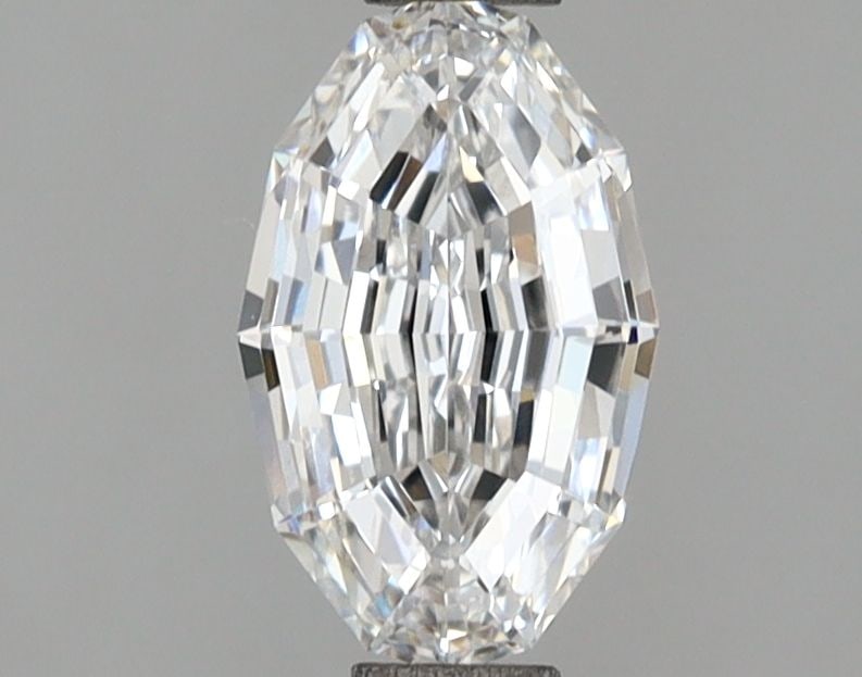 Loose Diamond - OVAL 1.04ct E VVS2: Loose Diamond - OVAL 1.04ct E VVS2 Source: This is a real non-mined Diamond that has been grown in a lab Shape: OVAL Carats: 1.04 Color: E Clarity: VVS2 Certification: IGI Video: