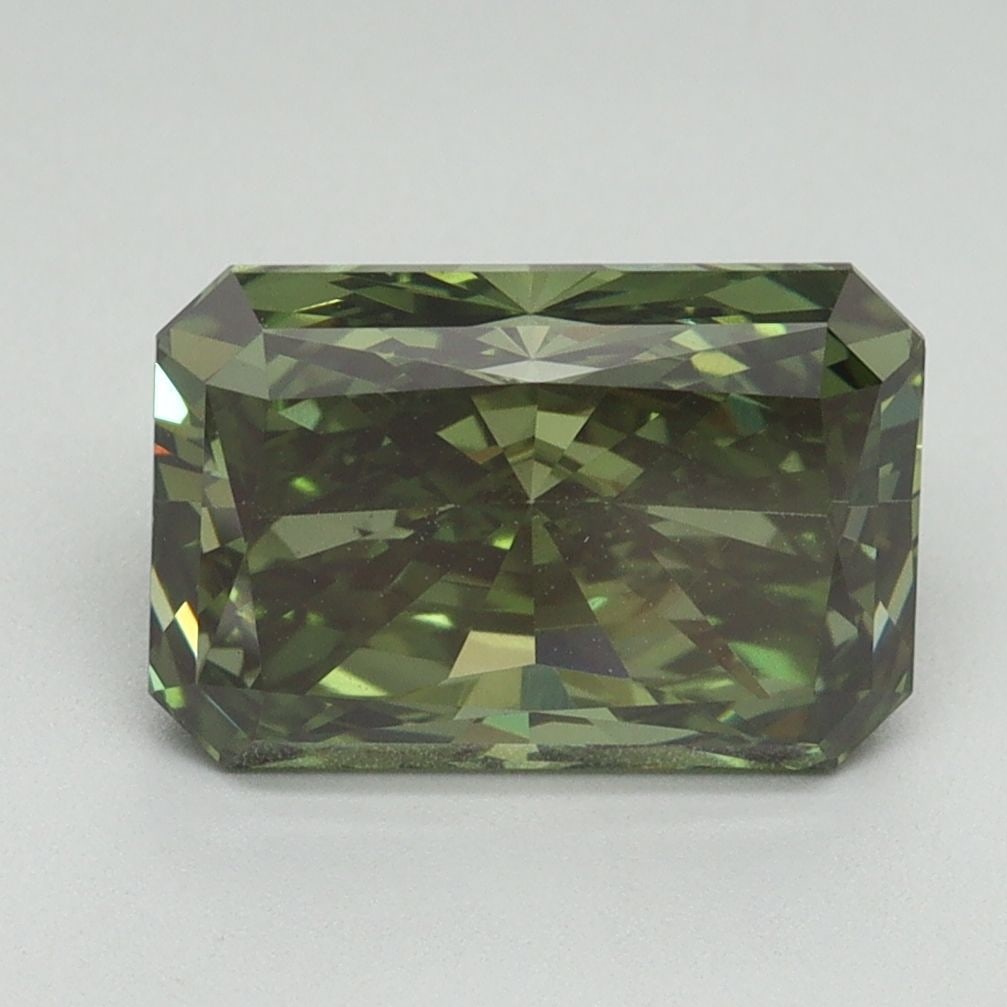 Loose Diamond - RADIANT 3.09ct Fancy Vivid Green VS1: Loose Diamond - RADIANT 3.09ct Fancy Vivid Green VS1 Source: This is a real non-mined Diamond that has been grown in a lab Shape: RADIANT Carats: 3.09 Color: Fancy Vivid Green Certification: IGI Video