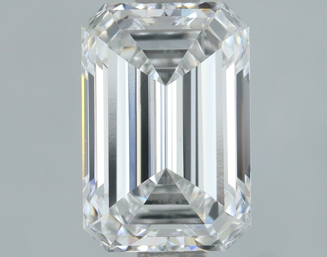 Loose Diamond - EMERALD 1.16ct E VS1: Loose Diamond - EMERALD 1.16ct E VS1 Source: This is a real non-mined Diamond that has been grown in a lab Shape: EMERALD Carats: 1.16 Color: E Clarity: VS1 Certification: IGI Video: