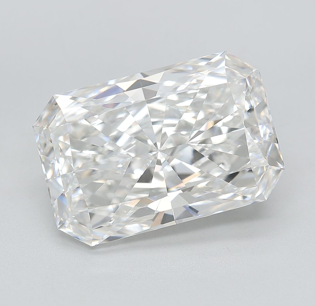 Loose Diamond - RADIANT 10.22ct F VVS2: Loose Diamond - RADIANT 10.22ct F VVS2 Source: This is a real non-mined Diamond that has been grown in a lab Shape: RADIANT Carats: 10.22 Color: F Clarity: VVS2 Certification: IGI Video: