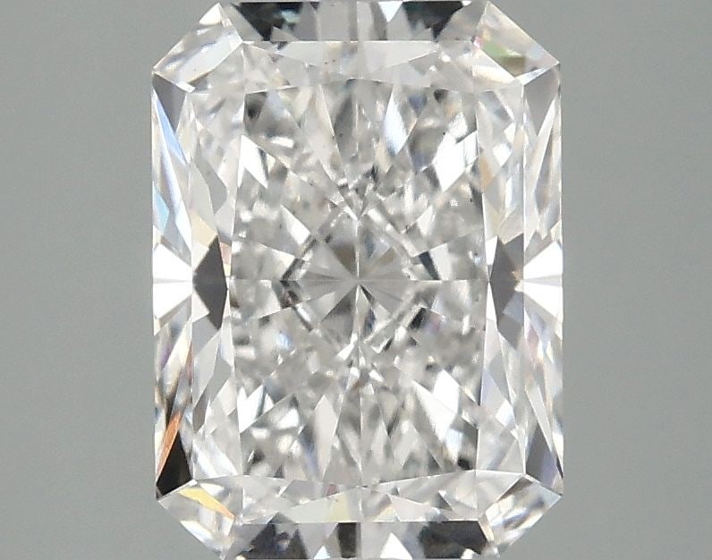 Loose Diamond - RADIANT 2.52ct F VS2: Loose Diamond - RADIANT 2.52ct F VS2 Source: This is a real non-mined Diamond that has been grown in a lab Shape: RADIANT Carats: 2.52 Color: F Clarity: VS2 Certification: IGI Video: