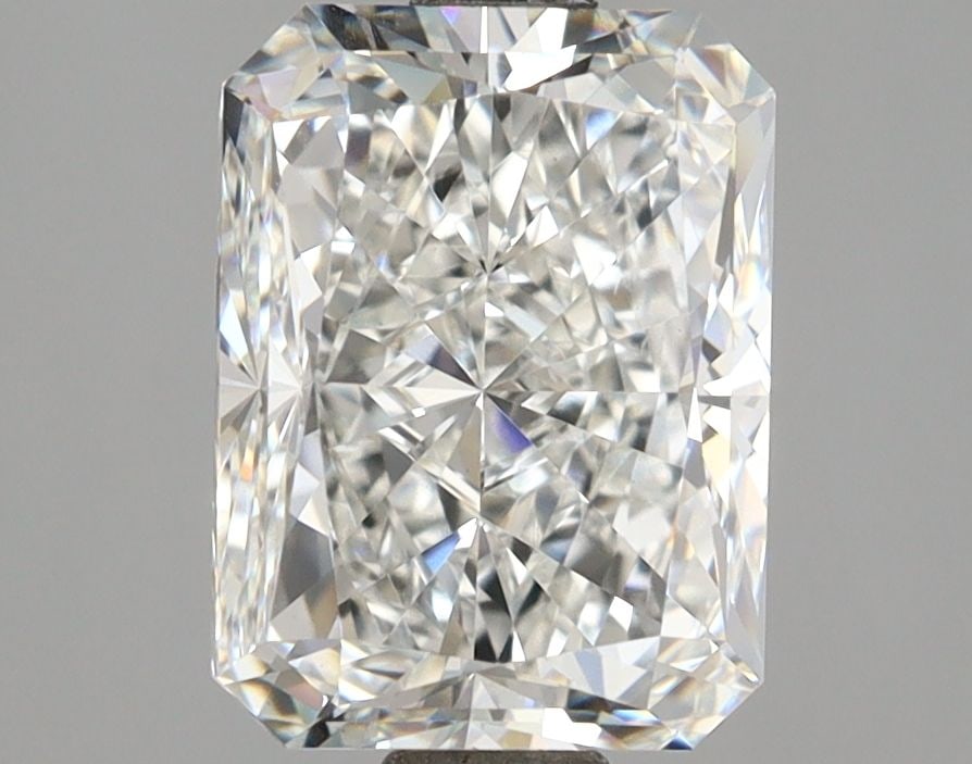 Loose Diamond - RADIANT 3.01ct F VVS2: Loose Diamond - RADIANT 3.01ct F VVS2 Source: This is a real non-mined Diamond that has been grown in a lab Shape: RADIANT Carats: 3.01 Color: F Clarity: VVS2 Certification: IGI Video: