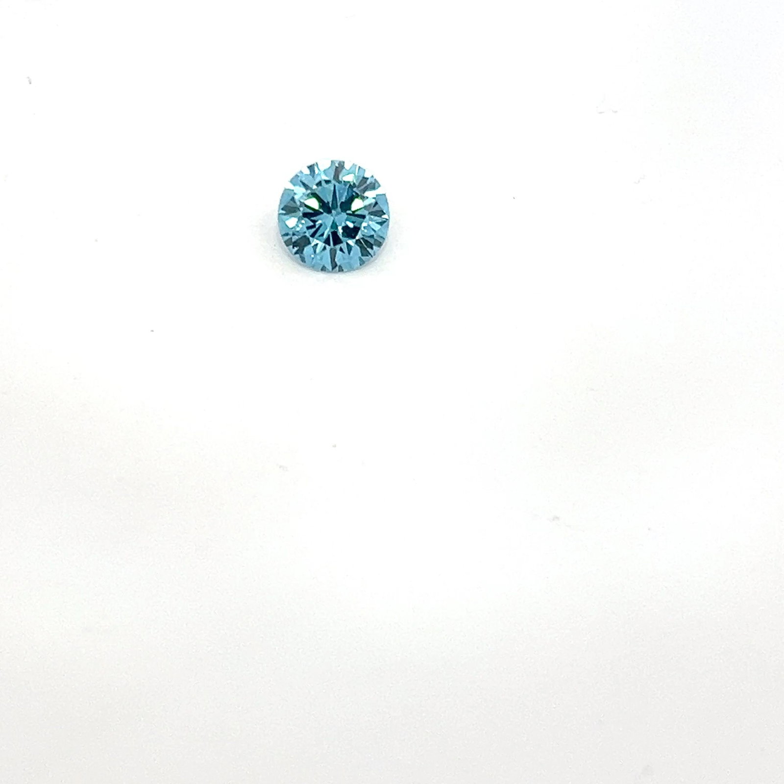 Loose Diamond - ROUND 1.54ct Fancy Blue SI1: Loose Diamond - ROUND 1.54ct Fancy Blue SI1 Source: This is a real non-mined Diamond that has been grown in a lab Shape: ROUND Carats: 1.54 Color: Fancy Blue Certification: NONE The Diamond Depot Guar