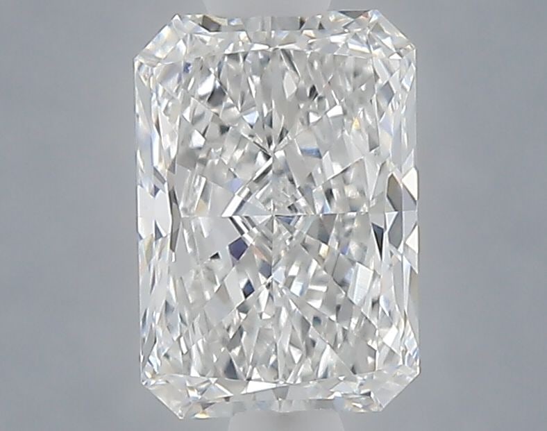 Loose Diamond - RADIANT 1.05ct E VS1: Loose Diamond - RADIANT 1.05ct E VS1 Source: This is a real non-mined Diamond that has been grown in a lab Shape: RADIANT Carats: 1.05 Color: E Clarity: VS1 Certification: NONE Video: