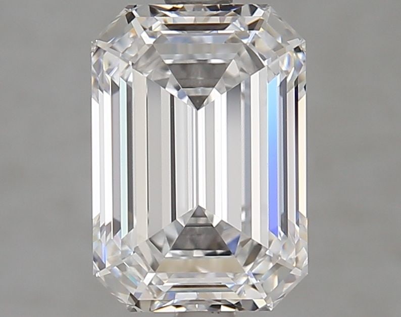 Loose Diamond - EMERALD 3.09ct D VVS1: Loose Diamond - EMERALD 3.09ct D VVS1 Source: This is a real non-mined Diamond that has been grown in a lab Shape: EMERALD Carats: 3.09 Color: D Clarity: VVS1 Certification: GIA Video: