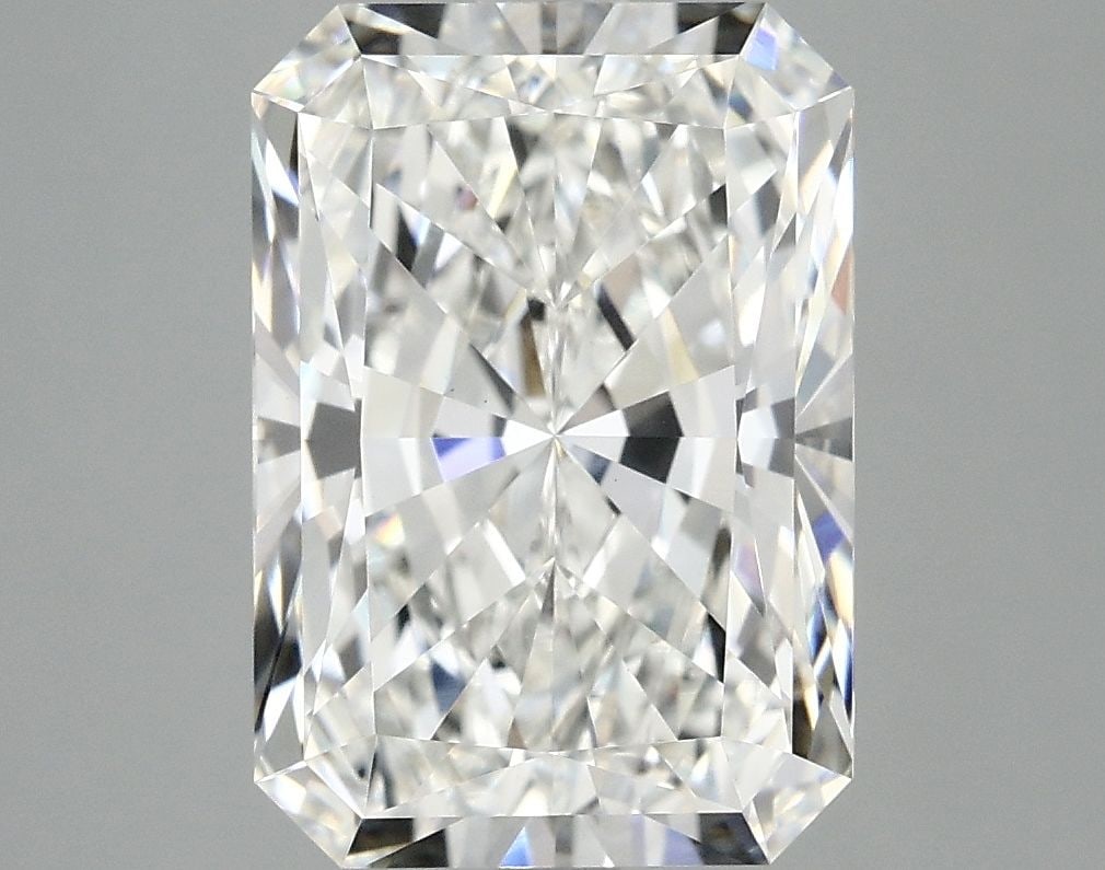 Loose Diamond - RADIANT 4.08ct F VVS2: Loose Diamond - RADIANT 4.08ct F VVS2 Source: This is a real non-mined Diamond that has been grown in a lab Shape: RADIANT Carats: 4.08 Color: F Clarity: VVS2 Certification: IGI The Diamond Depot