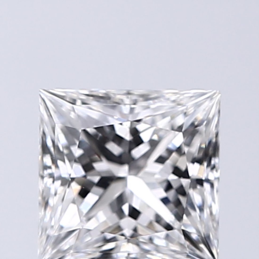 Loose Diamond - PRINCESS 1.15ct E VVS2: Loose Diamond - PRINCESS 1.15ct E VVS2 Source: This is a real non-mined Diamond that has been grown in a lab Shape: PRINCESS Carats: 1.15 Color: E Clarity: VVS2 Certification: IGI Video: