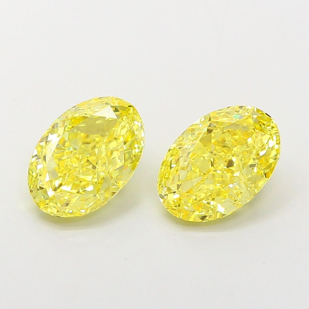 Loose Diamond - OVAL 2.4ct Fancy Vivid Yellow VS1: Loose Diamond - OVAL 2.4ct Fancy Vivid Yellow VS1 Source: This is a real non-mined Diamond that has been grown in a lab Shape: OVAL Carats: 2.4 Color: Fancy Vivid Yellow Certification: IGI Video: