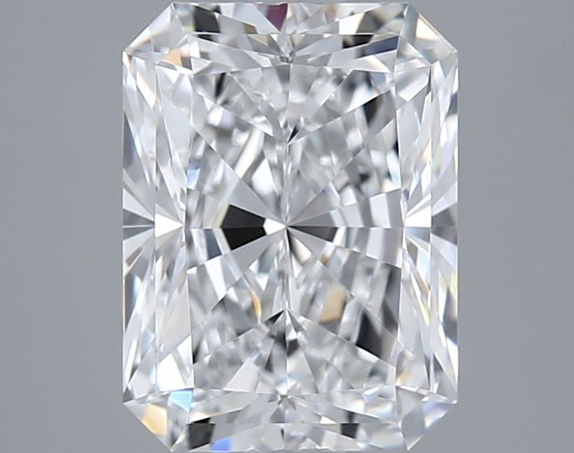 Loose Diamond - RADIANT 2.54ct E VVS1: Loose Diamond - RADIANT 2.54ct E VVS1 Source: This is a real non-mined Diamond that has been grown in a lab Shape: RADIANT Carats: 2.54 Color: E Clarity: VVS1 Certification: IGI Video: Video Link The