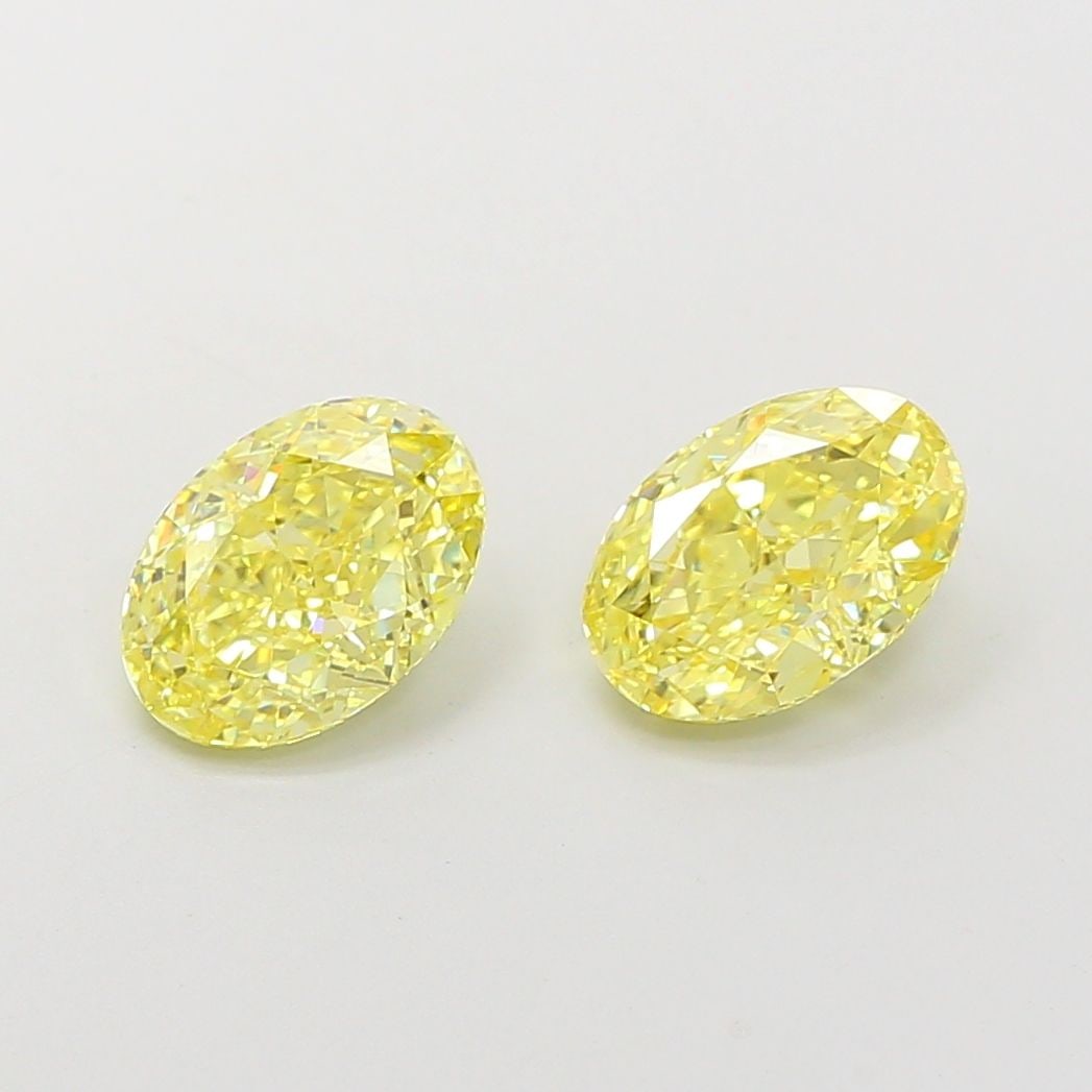 Loose Diamond - OVAL 1.5ct Fancy Intense Yellow VS1: Loose Diamond - OVAL 1.5ct Fancy Intense Yellow VS1 Source: This is a real non-mined Diamond that has been grown in a lab Shape: OVAL Carats: 1.5 Color: Fancy Intense Yellow Certification: IGI Video: