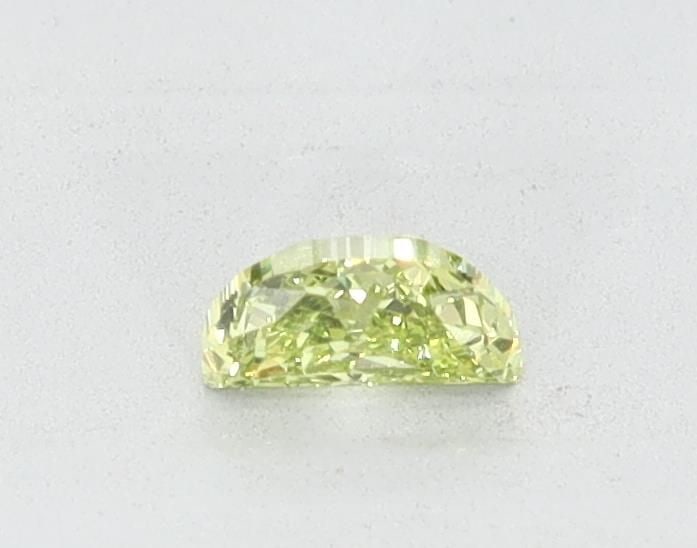 Loose Diamond - HALF MOON 0.23ct Green VS1: Loose Diamond - HALF MOON 0.23ct Green VS1 Source: This is a real non-mined Diamond that has been grown in a lab Shape: HALF MOON Carats: 0.23 Color: Green Certification: NONE Video: