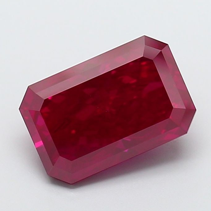 Loose Diamond - RADIANT 5.0ct Fancy Vivid Pink VS2: Loose Diamond - RADIANT 5.0ct Fancy Vivid Pink VS2 Source: This is a real non-mined Diamond that has been grown in a lab Shape: RADIANT Carats: 5.0 Color: Fancy Vivid Pink Certification: IGI Video: