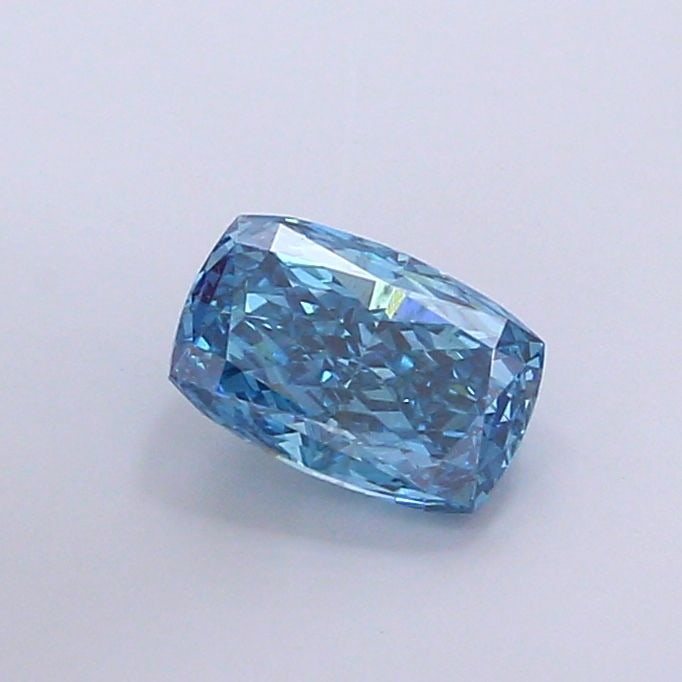 Loose Diamond - CUSHION BRILLIANT 2.83ct Fancy Vivid Blue VS1: Loose Diamond - CUSHION BRILLIANT 2.83ct Fancy Vivid Blue VS1 Source: This is a real non-mined Diamond that has been grown in a lab Shape: CUSHION BRILLIANT Carats: 2.83 Color: Fancy Vivid Blue Certif