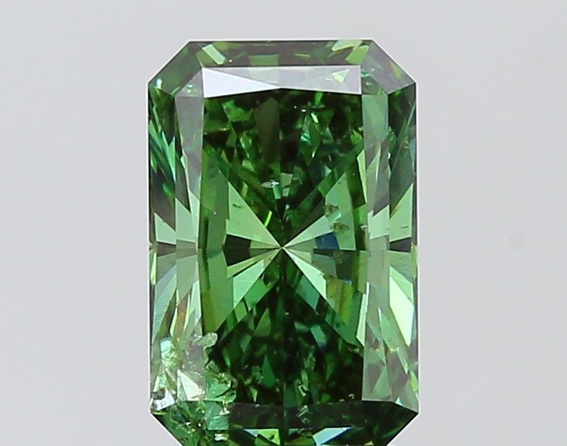 Loose Diamond - RADIANT 3.0ct Fancy Vivid Green I1: Loose Diamond - RADIANT 3.0ct Fancy Vivid Green I1 Source: This is a real non-mined Diamond that has been grown in a lab Shape: RADIANT Carats: 3.0 Color: Fancy Vivid Green Certification: IGI The Diam