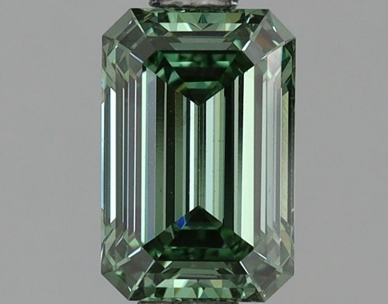 Loose Diamond - EMERALD 1.1ct Fancy Green VS1: Loose Diamond - EMERALD 1.1ct Fancy Green VS1 Source: This is a real non-mined Diamond that has been grown in a lab Shape: EMERALD Carats: 1.1 Color: Fancy Green Certification: NONE Video: