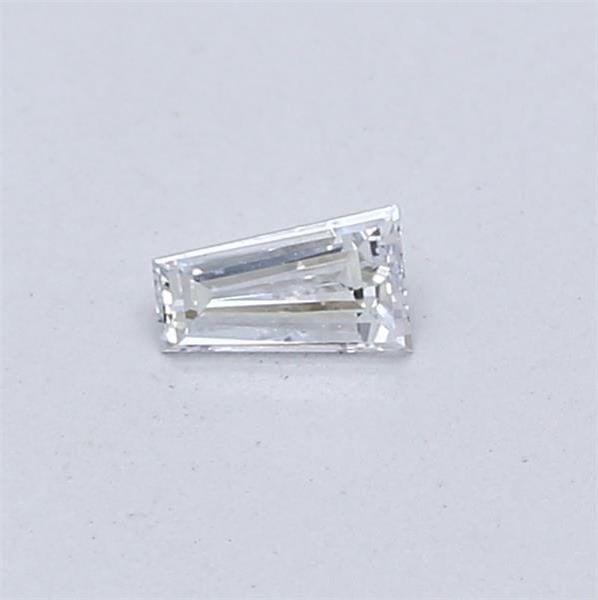 Loose Diamond - TAPERED BAGUETTE 0.16ct Light Blue VS1: Loose Diamond - TAPERED BAGUETTE 0.16ct Light Blue VS1 Source: This is a real non-mined Diamond that has been grown in a lab Shape: TAPERED BAGUETTE Carats: 0.16 Color: Light Blue Certification: NONE 