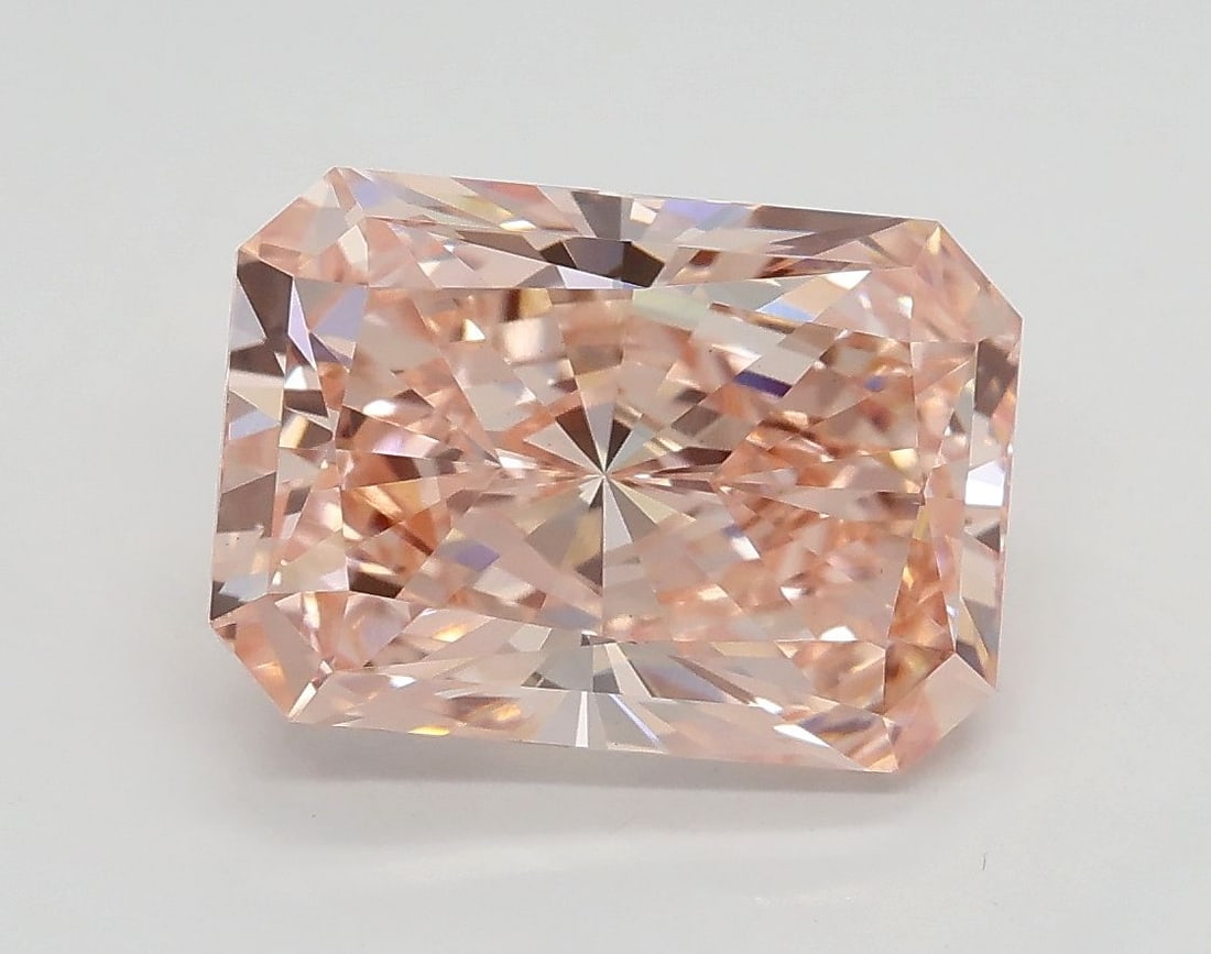 Loose Diamond - RADIANT 3.01ct Fancy Vivid Pink VS1: Loose Diamond - RADIANT 3.01ct Fancy Vivid Pink VS1 Source: This is a real non-mined Diamond that has been grown in a lab Shape: RADIANT Carats: 3.01 Color: Fancy Vivid Pink Certification: IGI Video:
