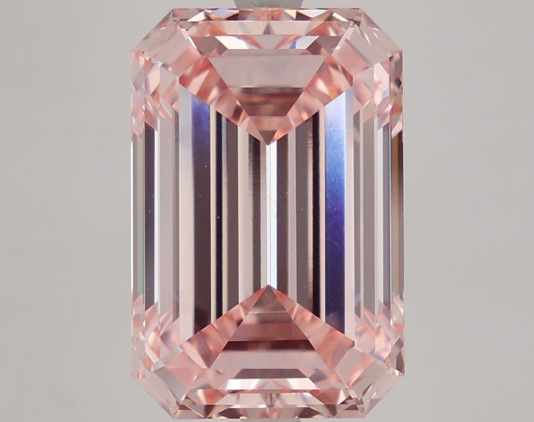 Loose Diamond - EMERALD 7.33ct Fancy Intense Pink VS1: Loose Diamond - EMERALD 7.33ct Fancy Intense Pink VS1 Source: This is a real non-mined Diamond that has been grown in a lab Shape: EMERALD Carats: 7.33 Color: Fancy Intense Pink Certification: IGI Vid
