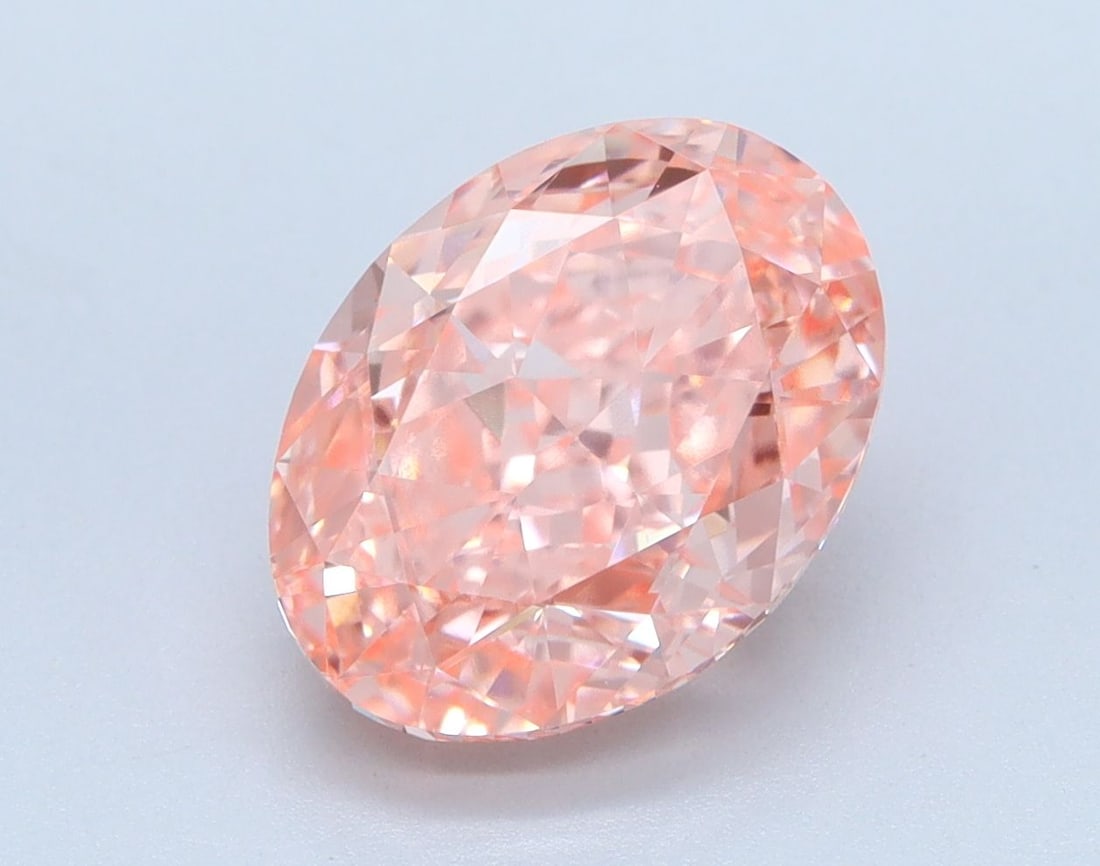 Loose Diamond - OVAL 3.1ct Fancy Vivid Pink VS1: Loose Diamond - OVAL 3.1ct Fancy Vivid Pink VS1 Source: This is a real non-mined Diamond that has been grown in a lab Shape: OVAL Carats: 3.1 Color: Fancy Vivid Pink Certification: IGI Video: