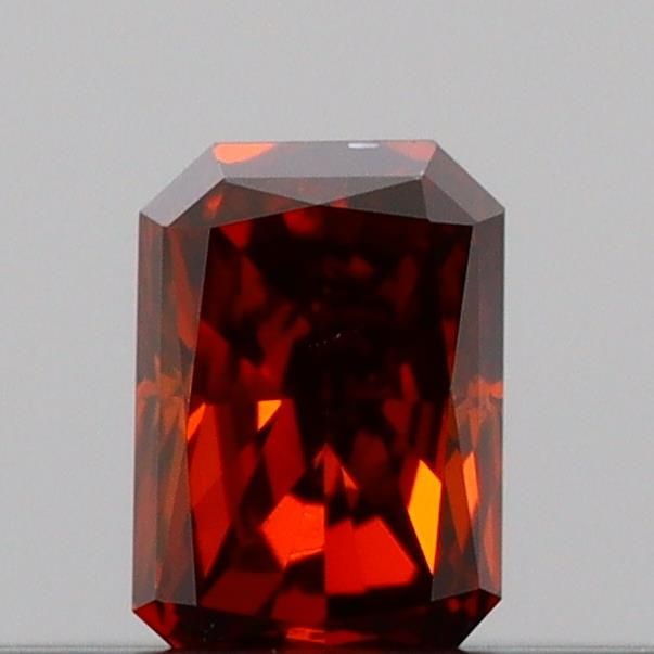 Loose Diamond - RADIANT 0.14ct Fancy Deep Orange VVS2: Loose Diamond - RADIANT 0.14ct Fancy Deep Orange VVS2 Source: This is a real non-mined Diamond that has been grown in a lab Shape: RADIANT Carats: 0.14 Color: Fancy Deep Orange Certification: IGI Vide