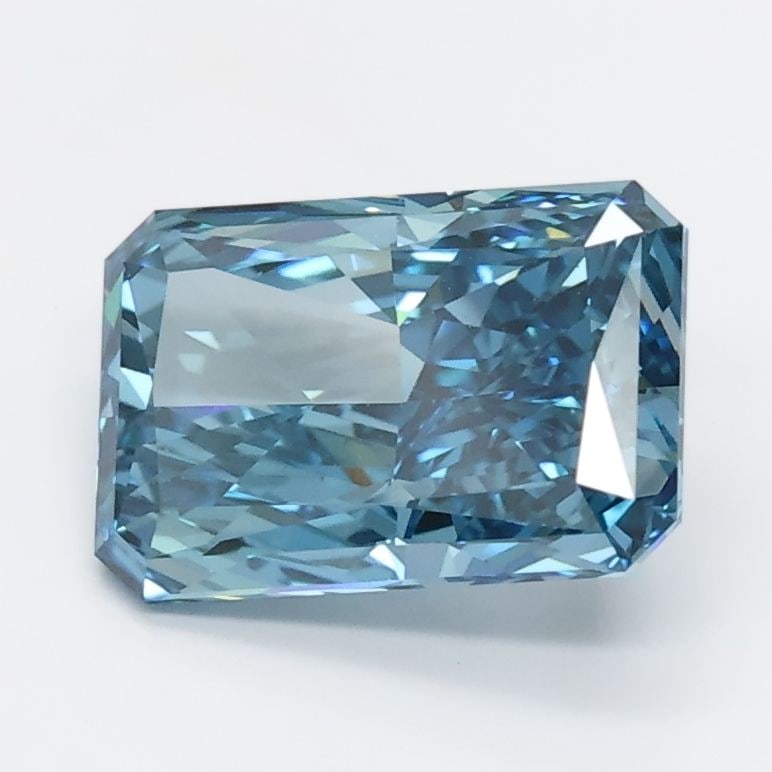 Loose Diamond - RADIANT 1.56ct Blue VVS2: Loose Diamond - RADIANT 1.56ct Blue VVS2 Source: This is a real non-mined Diamond that has been grown in a lab Shape: RADIANT Carats: 1.56 Color: Blue Certification: NONE Video: