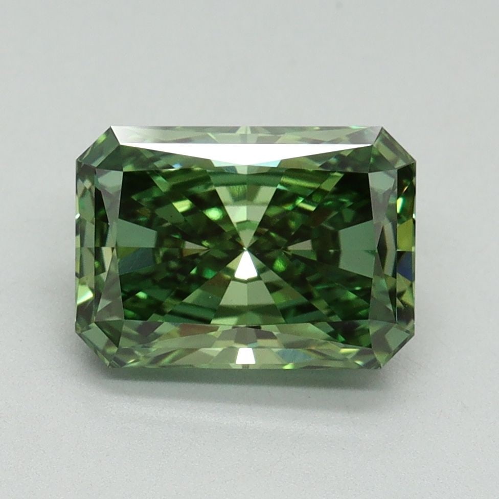 Loose Diamond - RADIANT 2.1ct Fancy Vivid Green VVS2: Loose Diamond - RADIANT 2.1ct Fancy Vivid Green VVS2 Source: This is a real non-mined Diamond that has been grown in a lab Shape: RADIANT Carats: 2.1 Color: Fancy Vivid Green Certification: IGI Video: