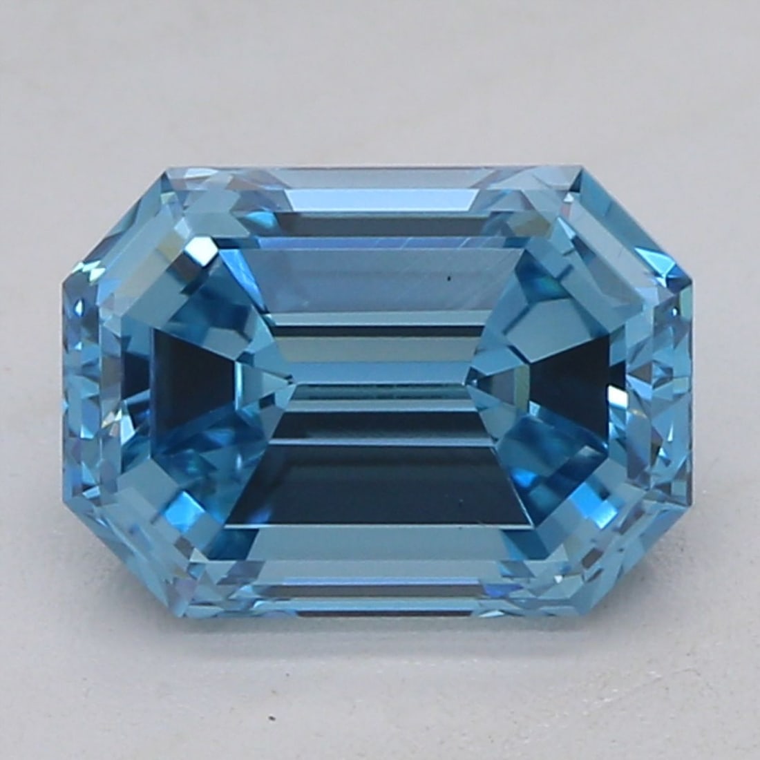 Loose Diamond - EMERALD 1.01ct Fancy Blue VS2: Loose Diamond - EMERALD 1.01ct Fancy Blue VS2 Source: This is a real non-mined Diamond that has been grown in a lab Shape: EMERALD Carats: 1.01 Color: Fancy Blue Certification: IGI Video: