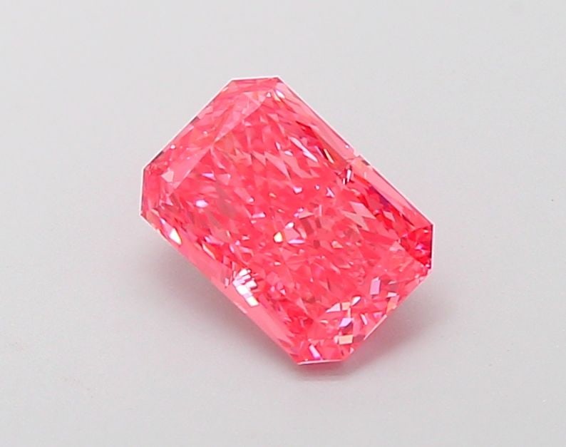 Loose Diamond - RADIANT 1.18ct Fancy Vivid Pink VVS2: Loose Diamond - RADIANT 1.18ct Fancy Vivid Pink VVS2 Source: This is a real non-mined Diamond that has been grown in a lab Shape: RADIANT Carats: 1.18 Color: Fancy Vivid Pink Certification: IGI Video: