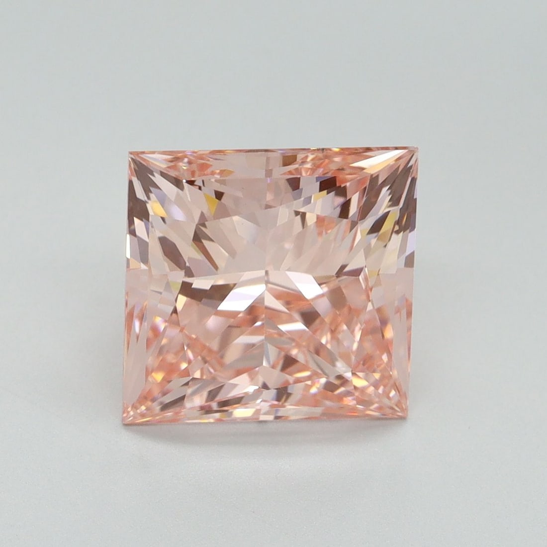 Loose Diamond - PRINCESS 5.02ct Fancy Vivid Pink VS1: Loose Diamond - PRINCESS 5.02ct Fancy Vivid Pink VS1 Source: This is a real non-mined Diamond that has been grown in a lab Shape: PRINCESS Carats: 5.02 Color: Fancy Vivid Pink Certification: IGI Video